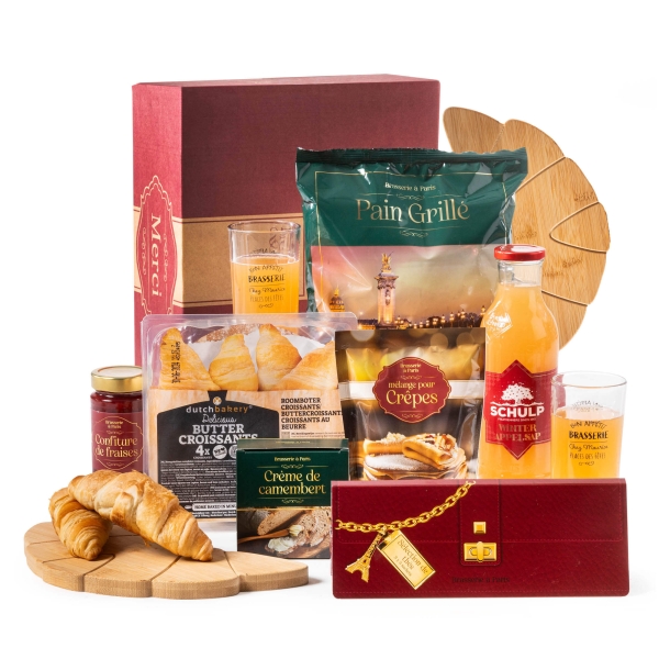 Houten plank kerstpakket voor een gezellig ontbijt.