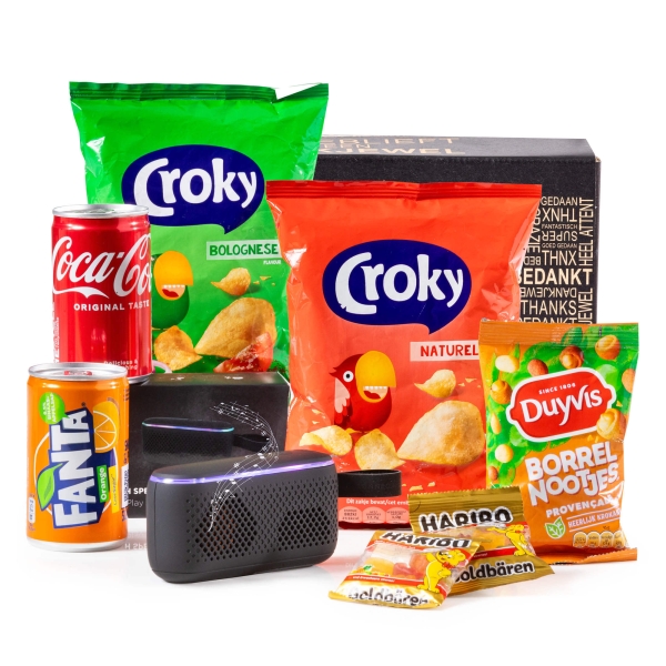 Kerstpakketten voor jeugd zonder alcohol en met een gadget.